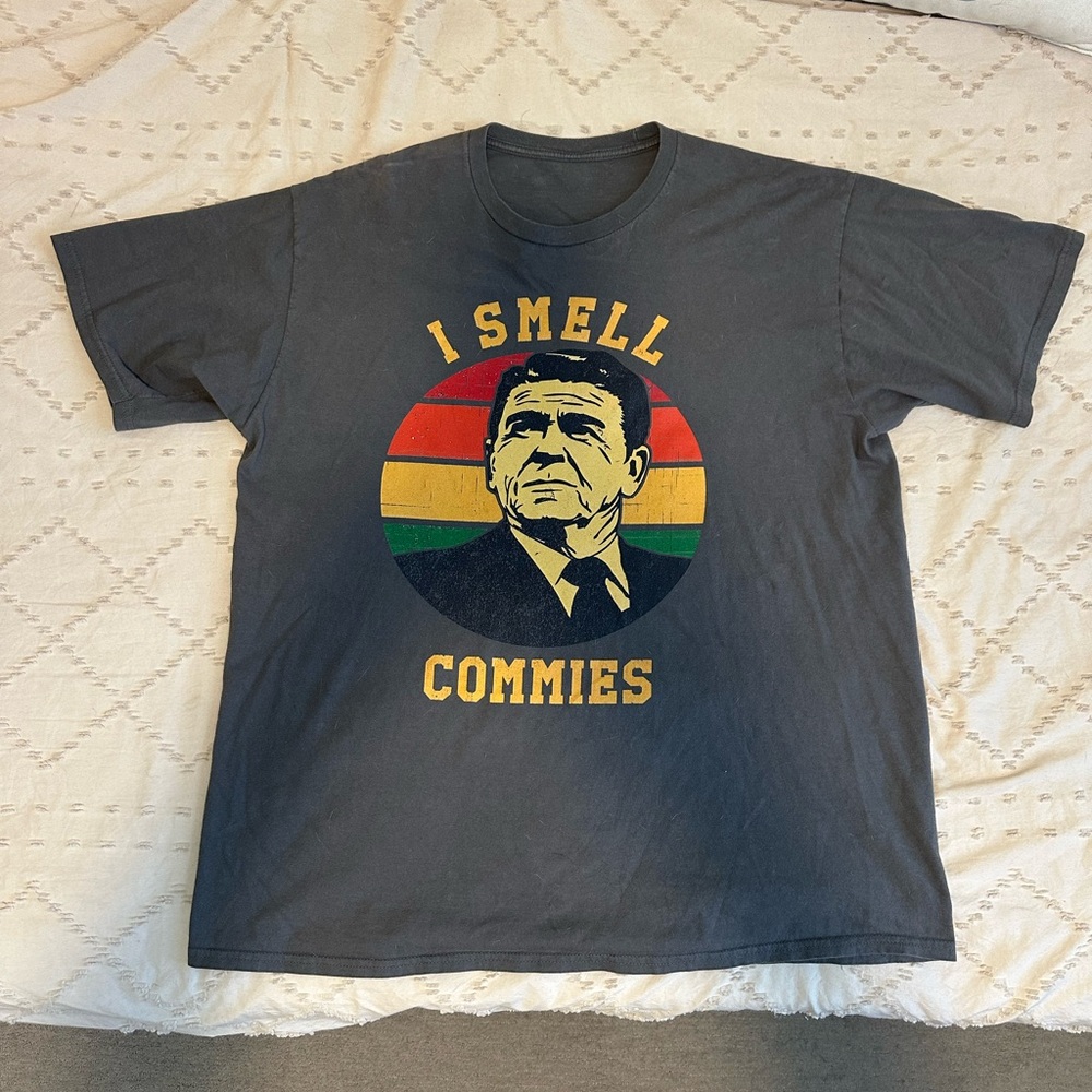 Reagan T-Shirt “I Smell Commies”